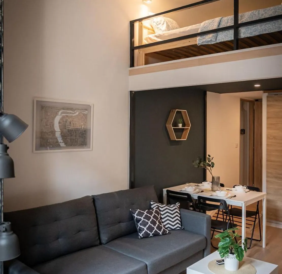 Red Viking Tiny Apartments ブダペスト