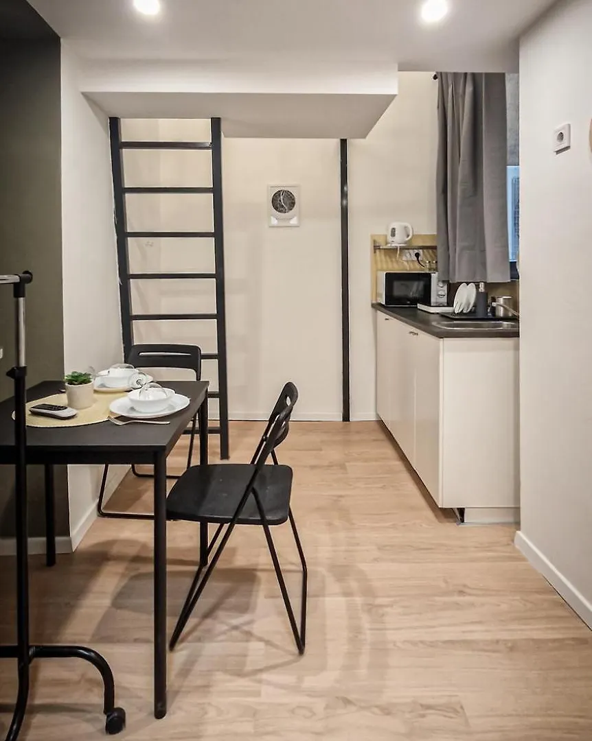 Red Viking Tiny Apartments ブダペスト